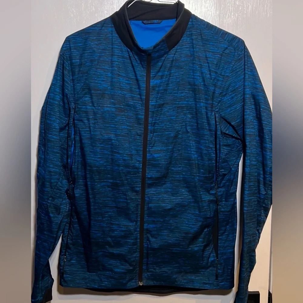 Men’s Large LuLuLemon Lightweight‎ Running Jacket with side vents